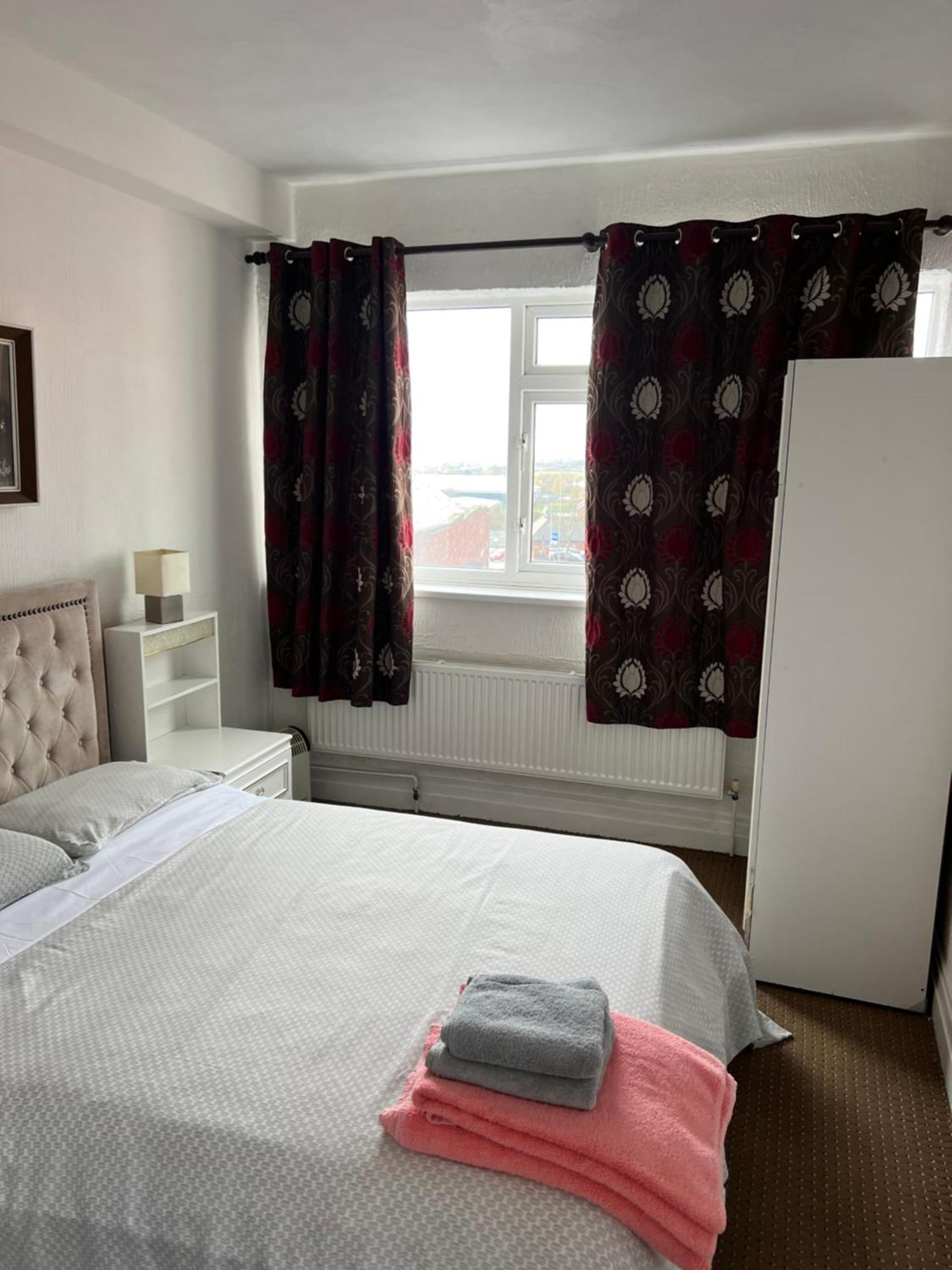 Barley Mow Hotel Pontefract Buitenkant foto