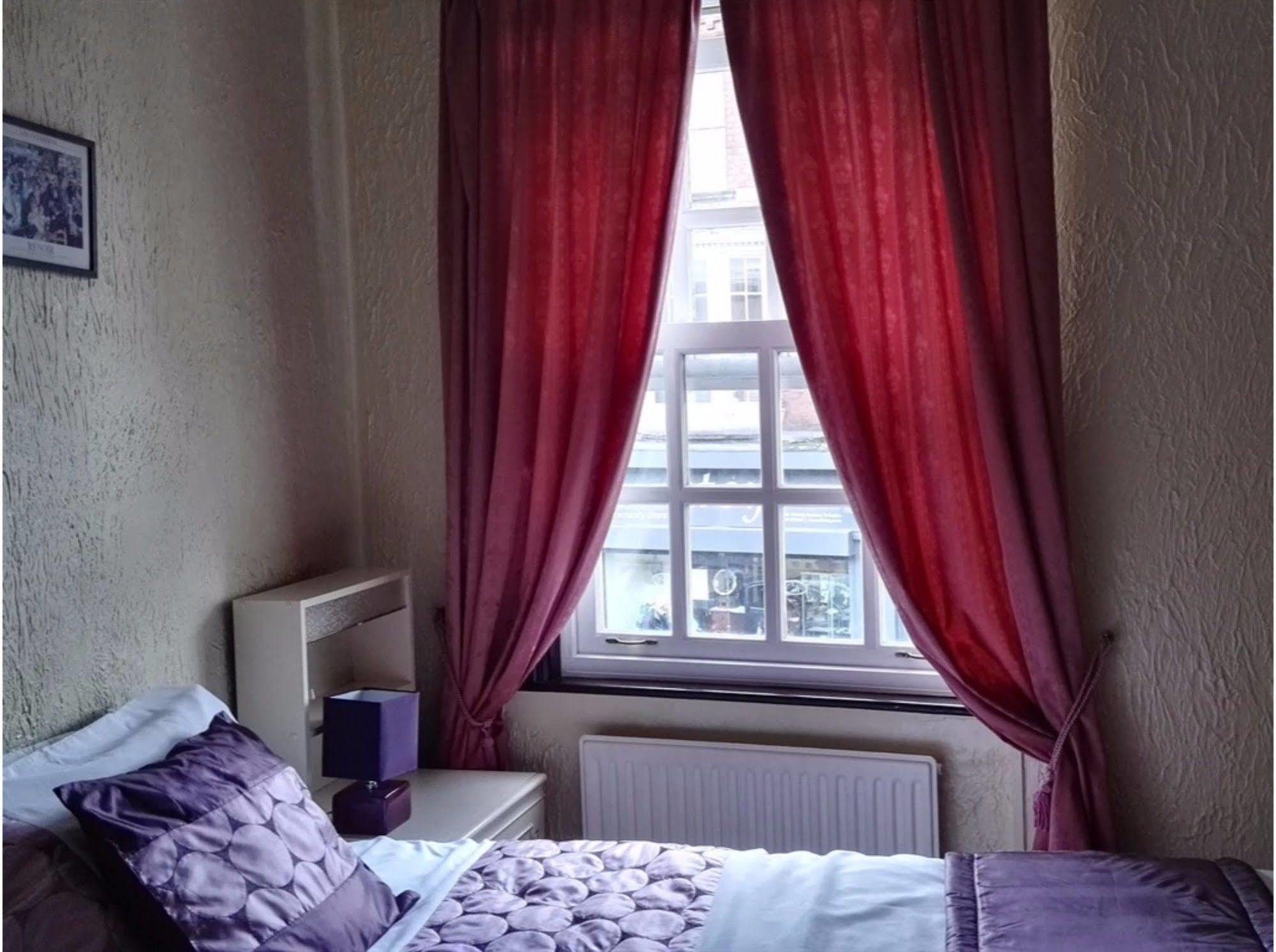 Barley Mow Hotel Pontefract Buitenkant foto